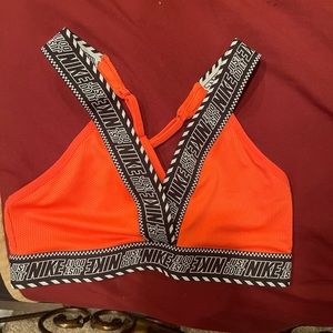 Nike sports bra NWOT